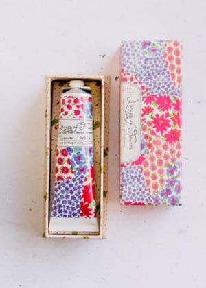 Library of Flowers Petite Treat Handcreme